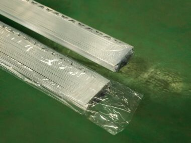 Industrial plastic wrapping for moisture and scratch protection of aluminium extrusion profiles