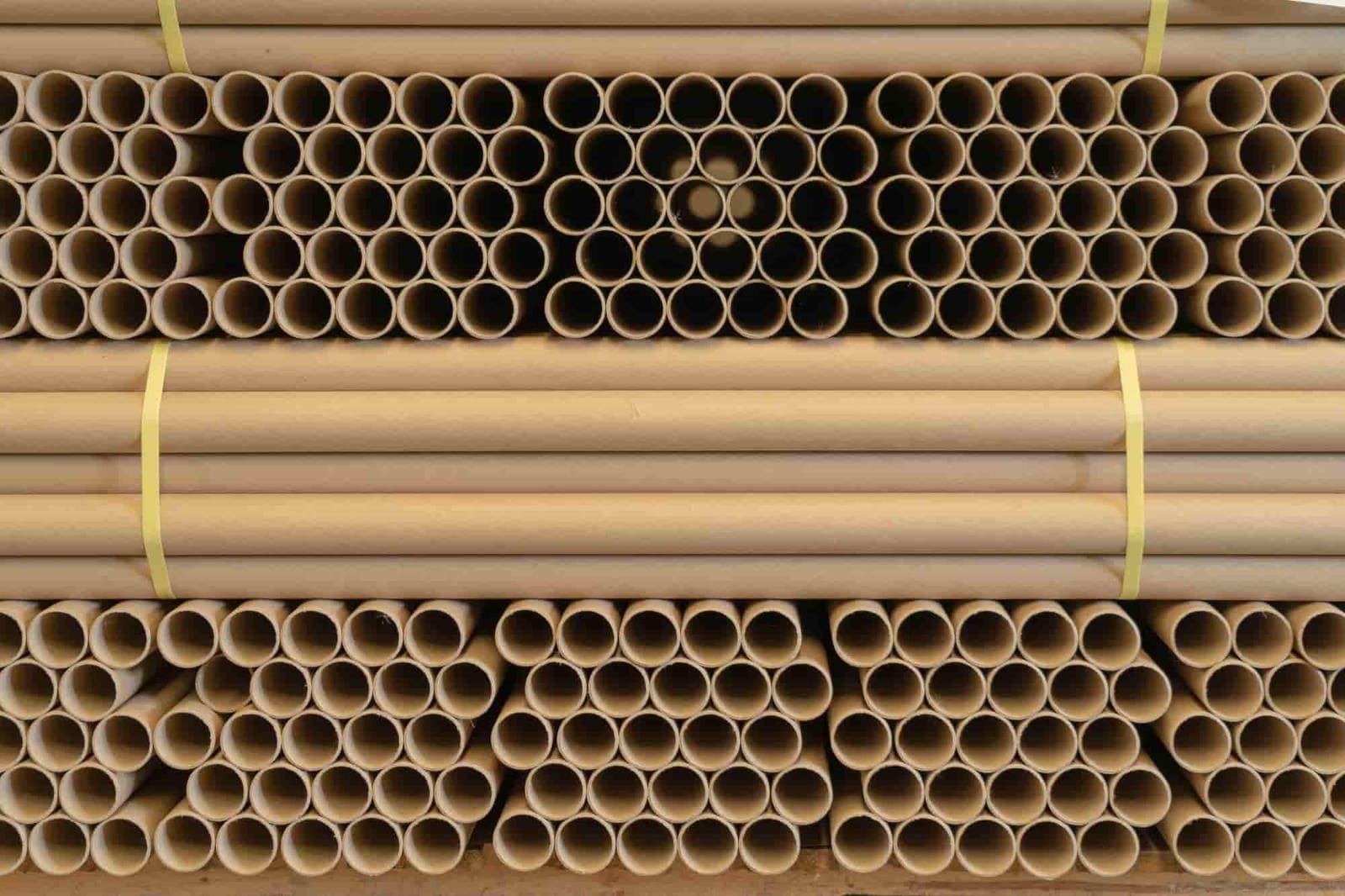 Bundled tube packaging for efficient container loading of aluminium profiles